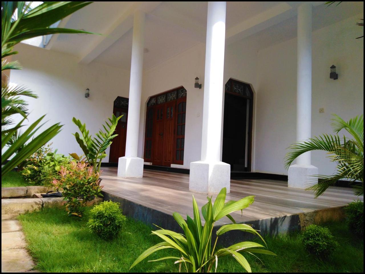 Silver Sand Villa ดัมบูลลา ภายนอก รูปภาพ