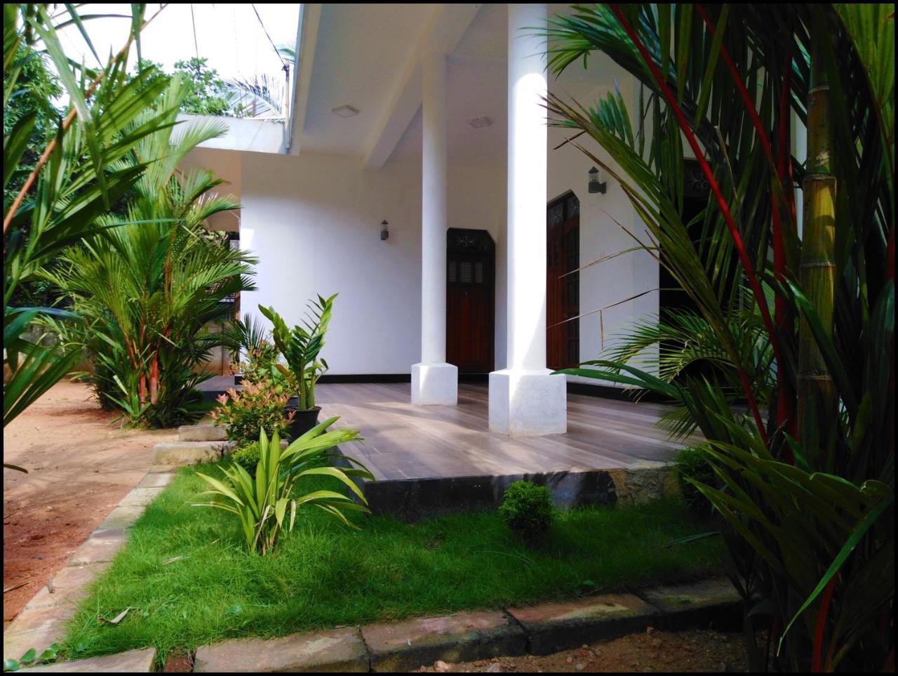 Silver Sand Villa ดัมบูลลา ภายนอก รูปภาพ