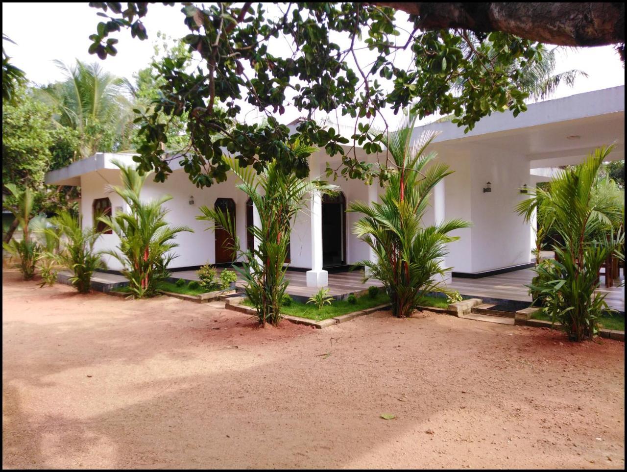 Silver Sand Villa ดัมบูลลา ภายนอก รูปภาพ