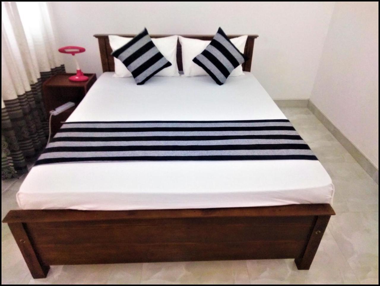 Silver Sand Villa ดัมบูลลา ภายนอก รูปภาพ